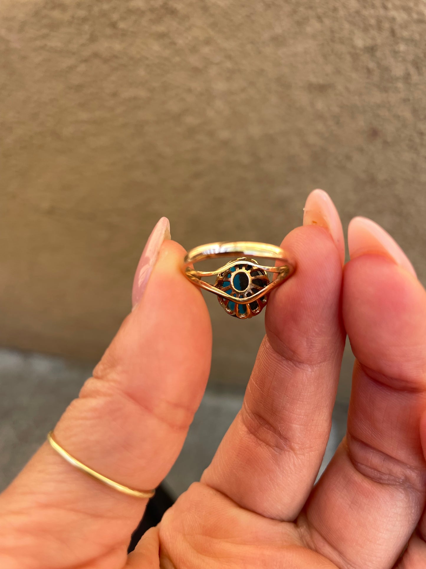 Vintage Turquoise Cab in Yellow Gold