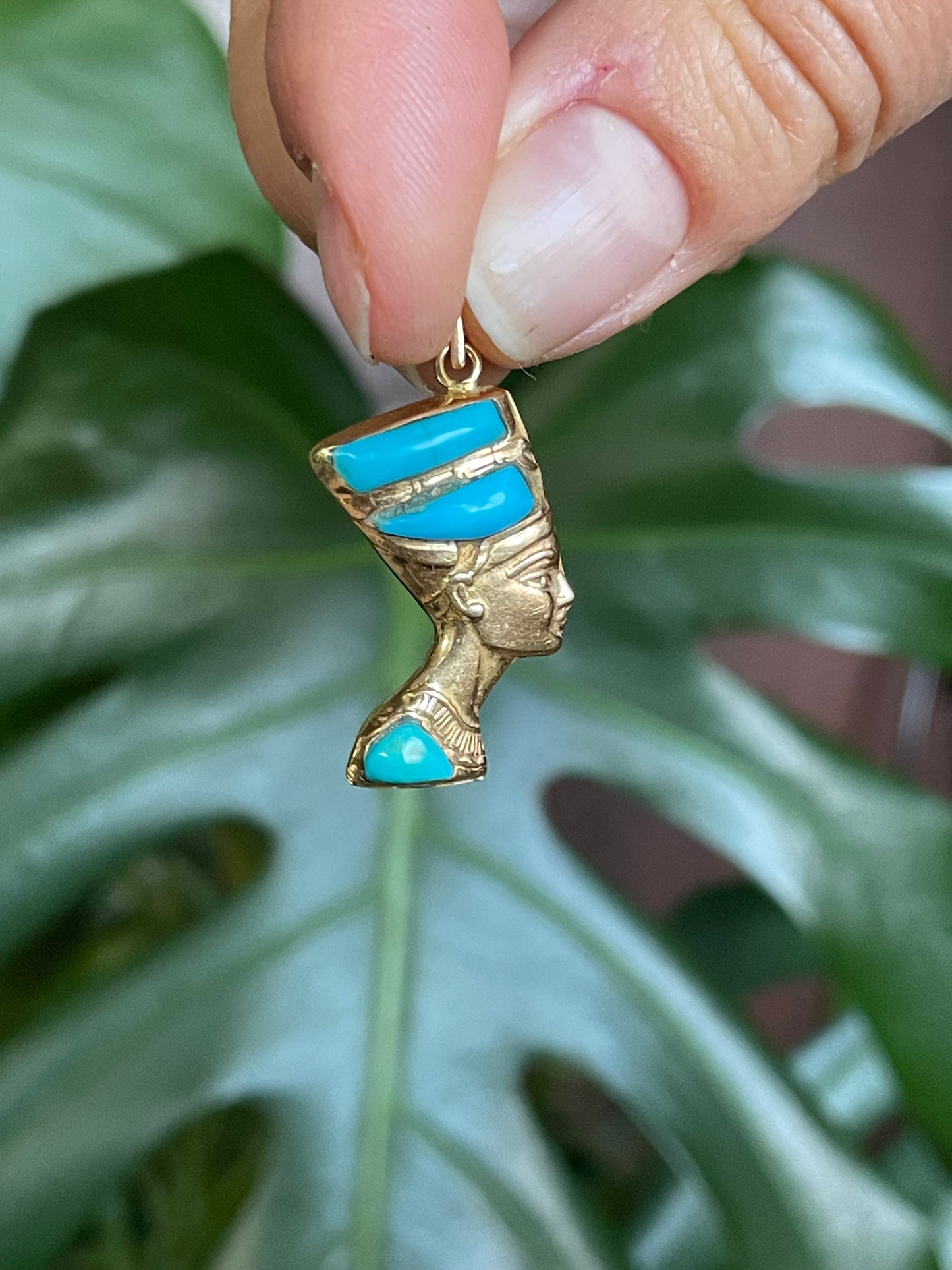 18k Reversible Nefertiti Pendant