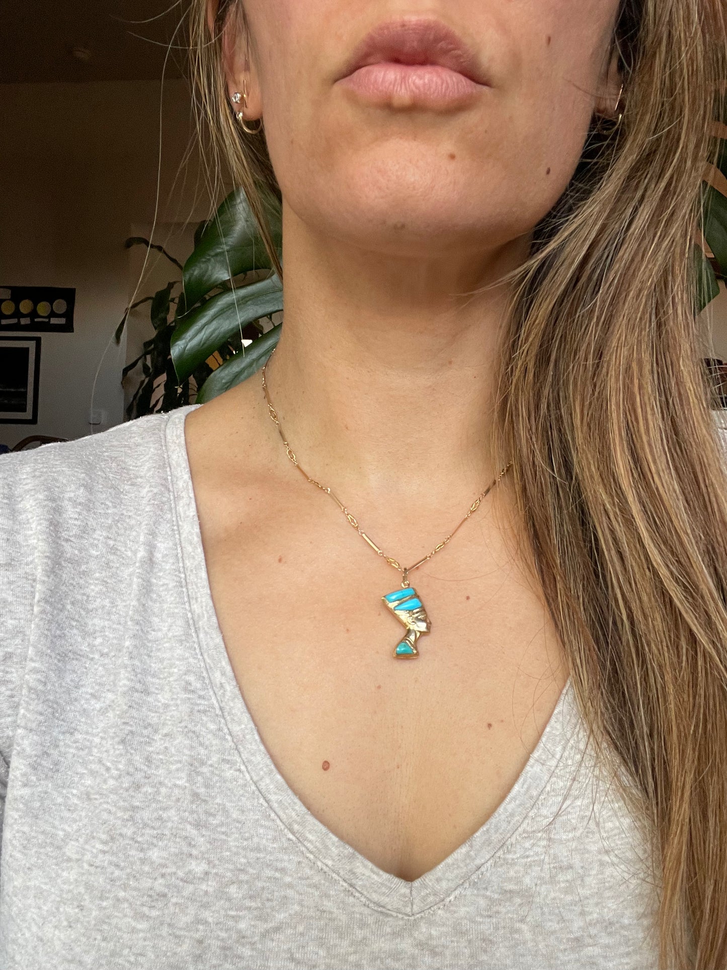 18k Reversible Nefertiti Pendant