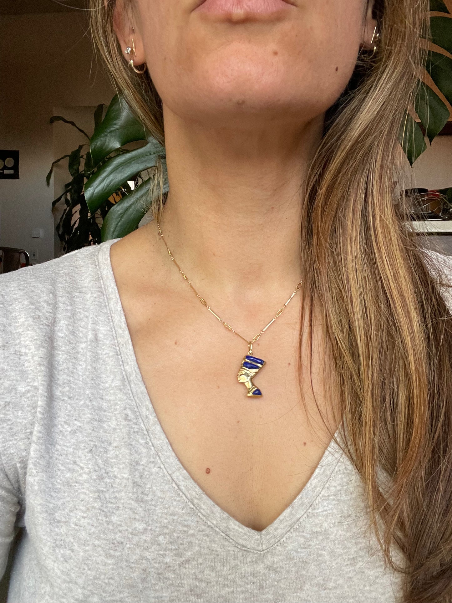 18k Reversible Nefertiti Pendant