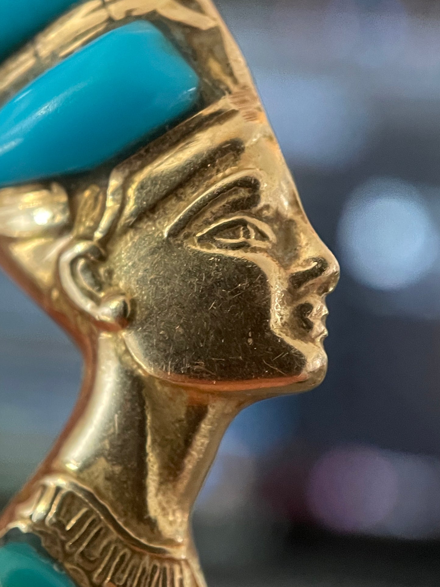 18k Reversible Nefertiti Pendant