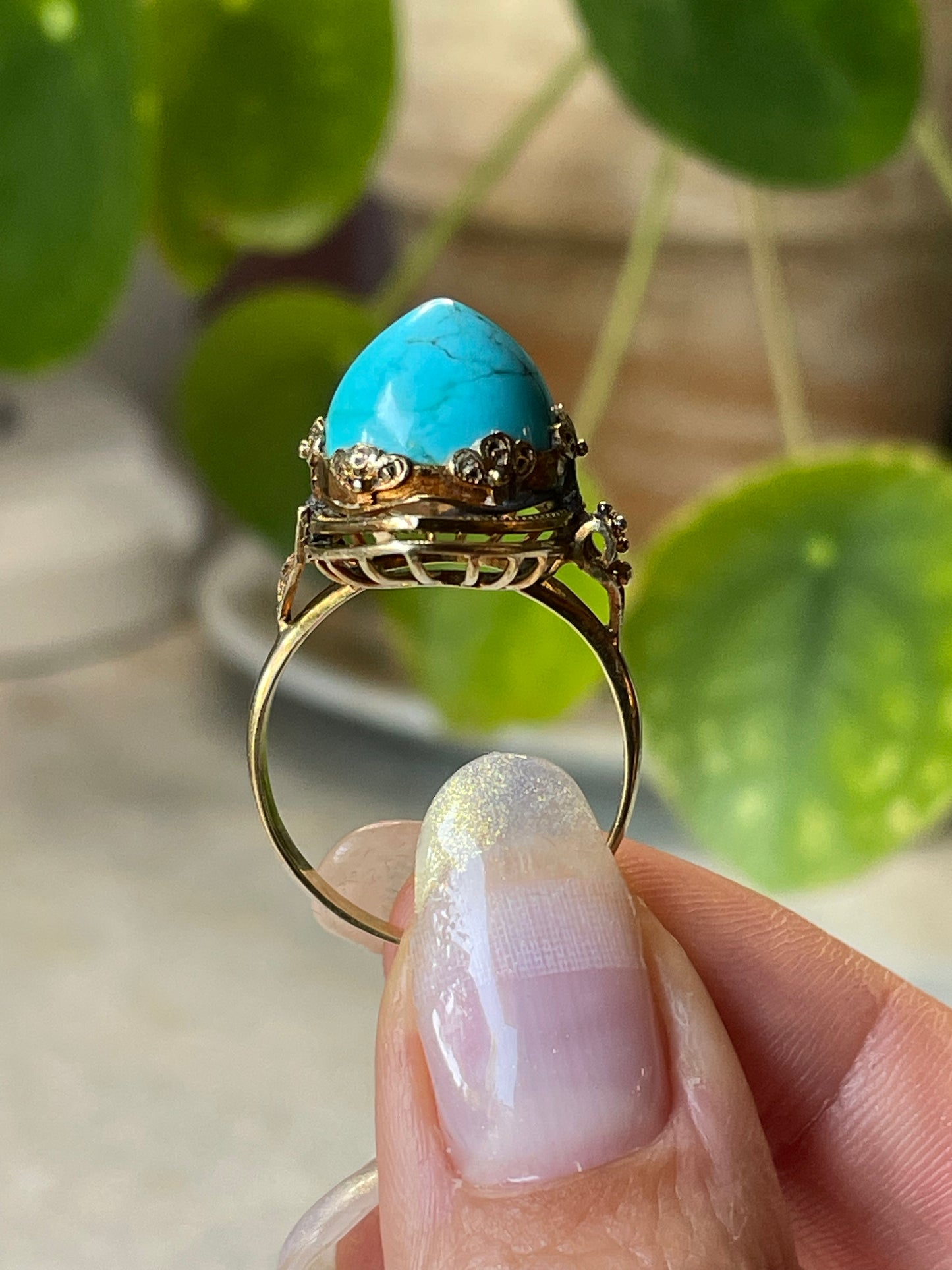 Turquoise Sugarloaf Mogul Ring in Gold