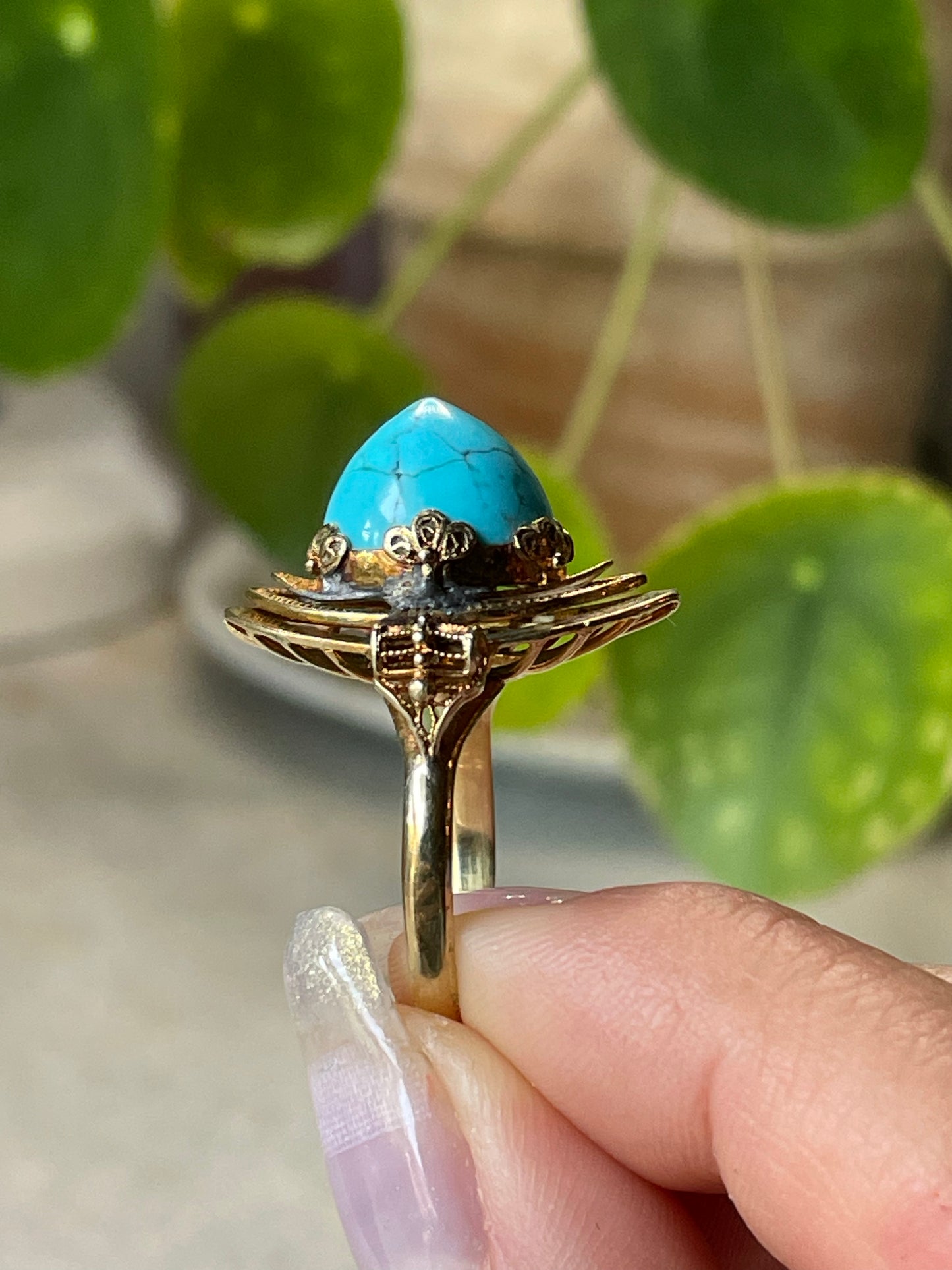 Turquoise Sugarloaf Mogul Ring in Gold